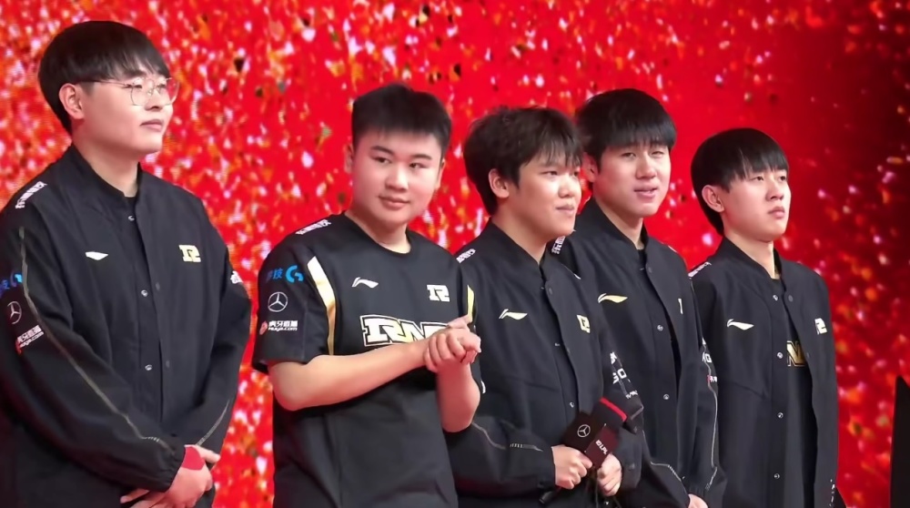 了拜仁的体 了拜仁的体