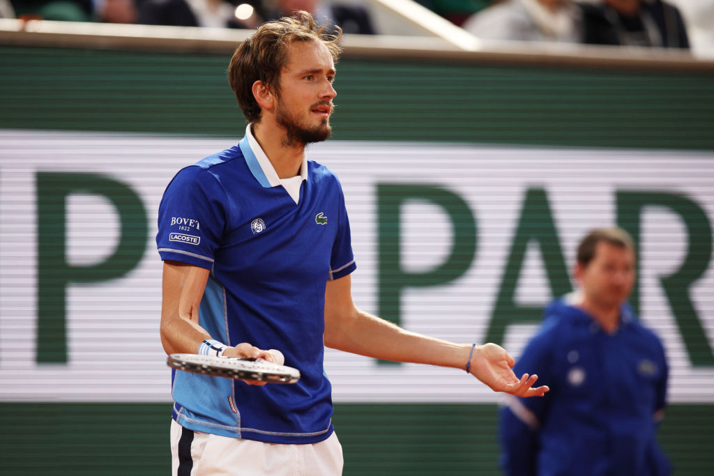 不同舞台上 不同舞台上